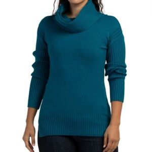 NWOT Rain + Rose cowl neck sweater